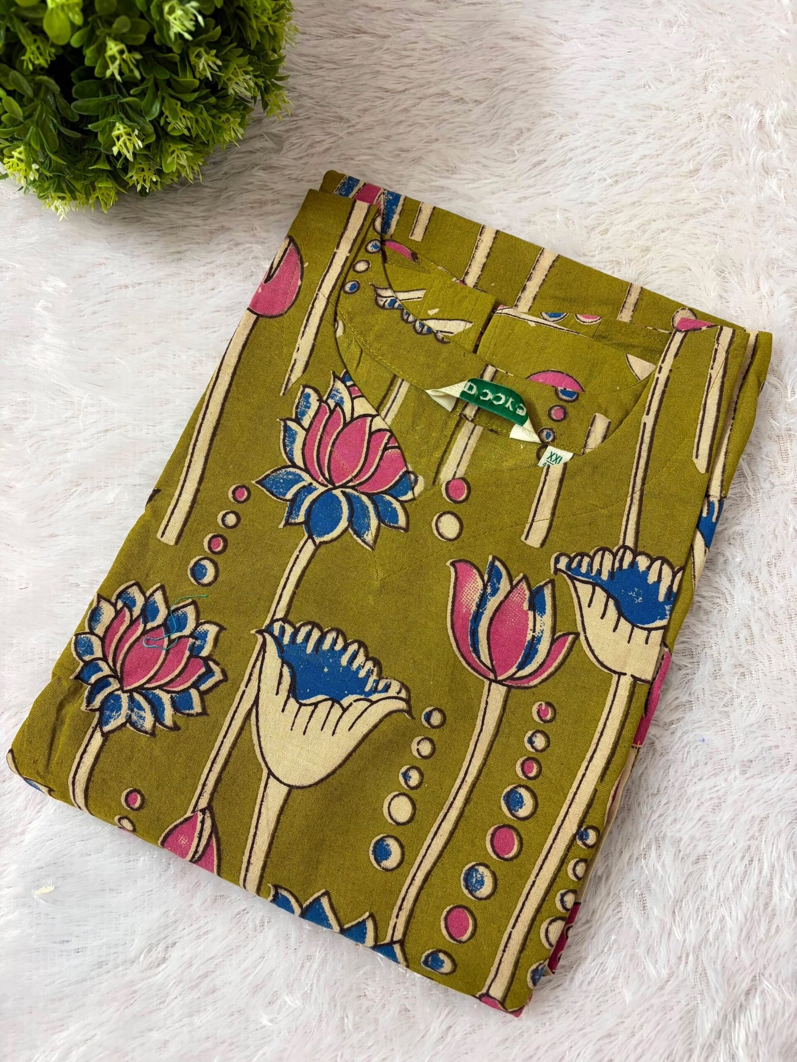 02FE122D-E423-4B8C-B8FE-16EDFEF84441 Kalamkari Kurti- THK191 - Image 1