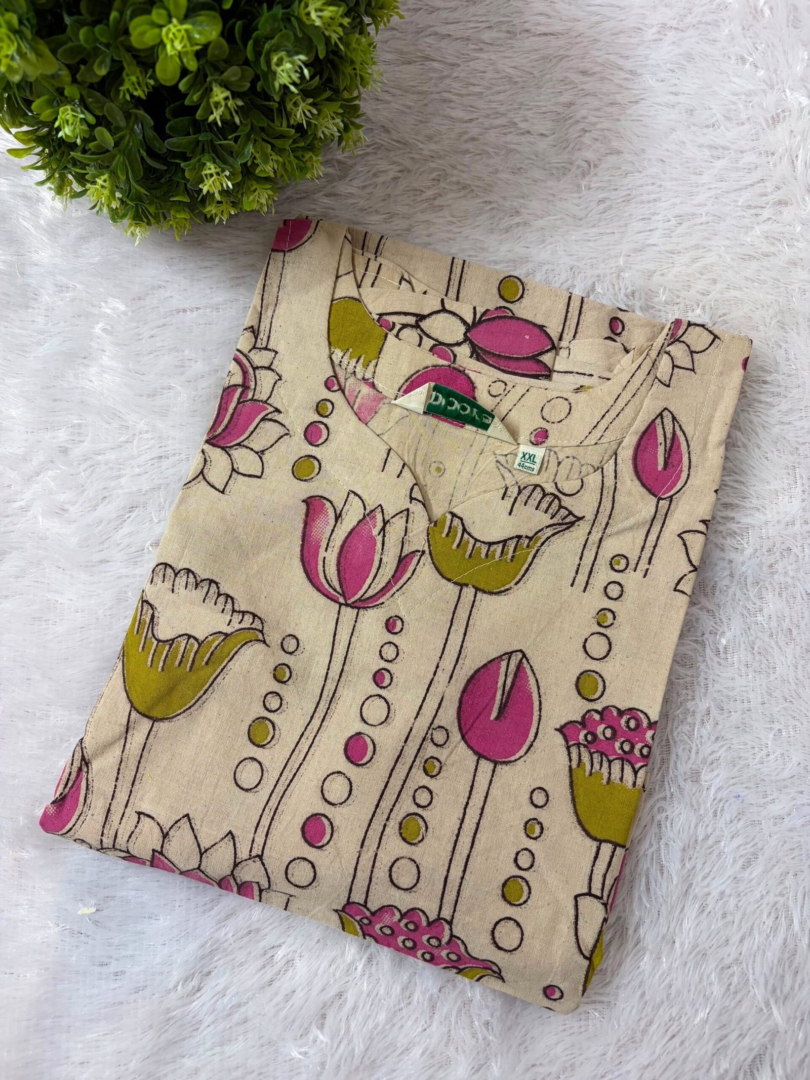 3707C4D0-024C-489D-B1DF-E90C07CA8942 Kalamkari Kurti- THK197 - Image 1